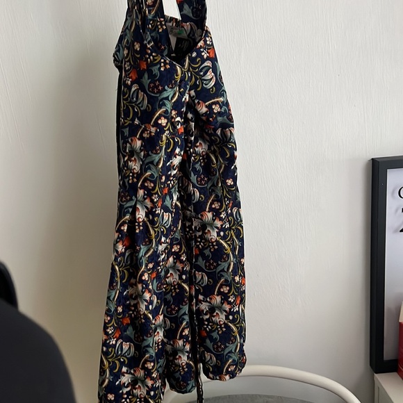 Floral Crossback Overalls - Picture 3 of 3